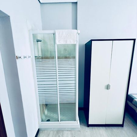 Hostal Conde De Alba Madrid Eksteriør billede